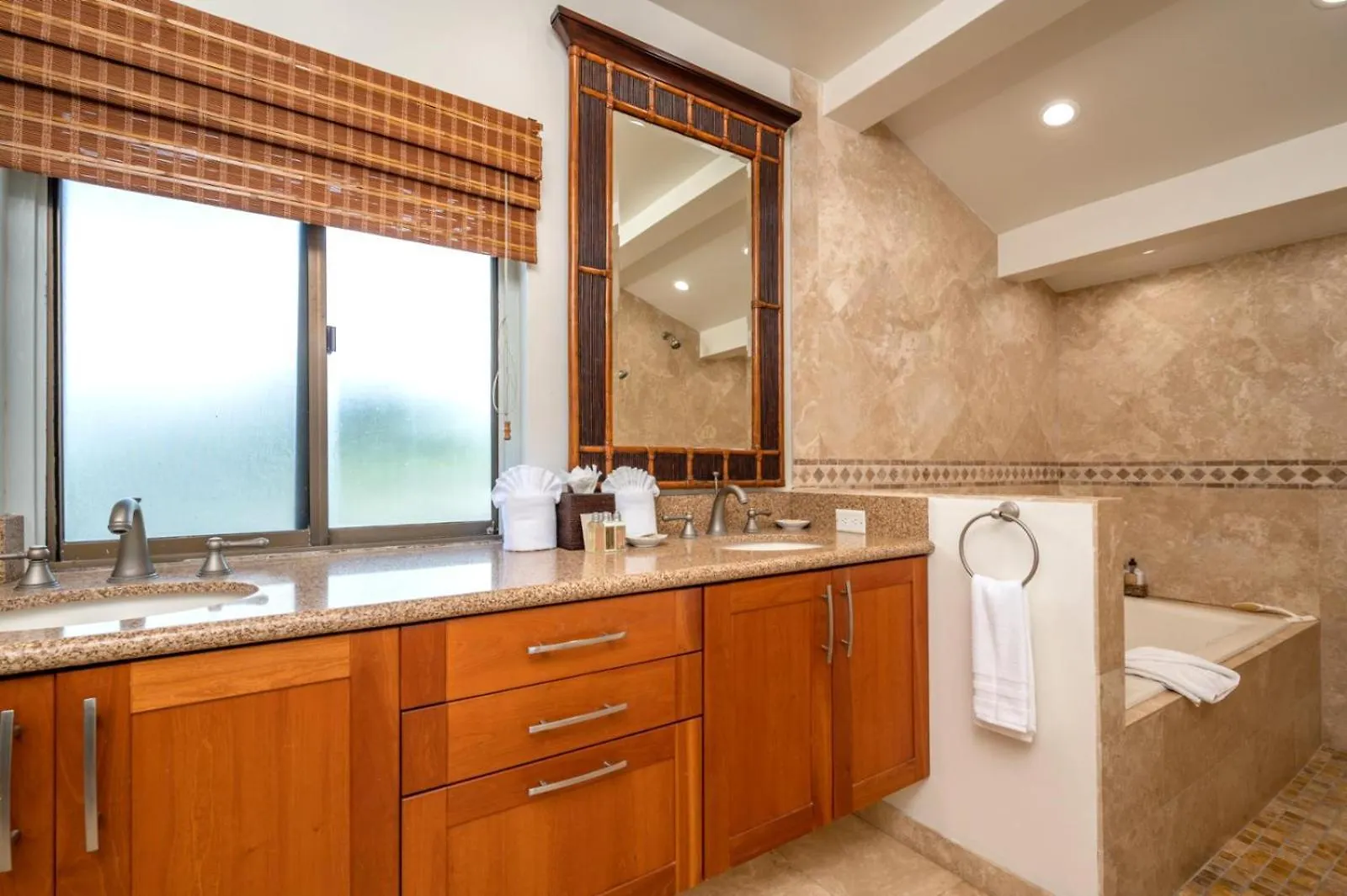 Kbm Resorts Free Car Kapalua Bay Villa Kbv-12B3 Remodeled Ocean Views